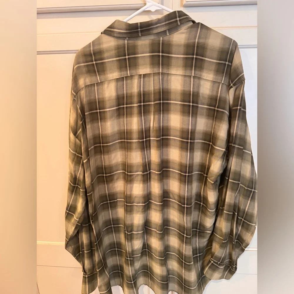 True Grit Men's Plaid Shirt - Green and Tan - Picture 3 of 3